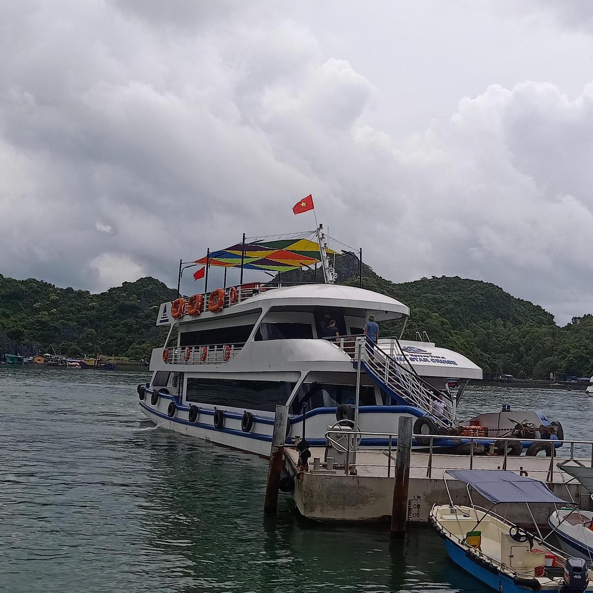 Cat Ba Victory Hostel Dong Khe Sau Exterior photo